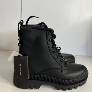 NWT Massimo Dutti LACE-UP WATER ANKLE BOOTS Size 5