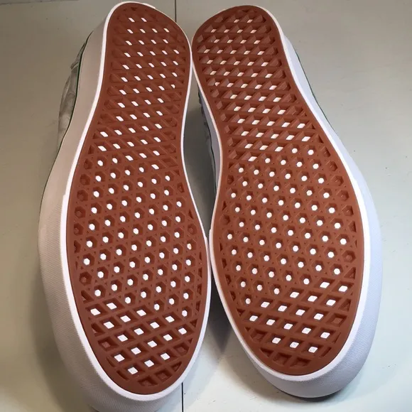 NWT Vans Old Skool Comfycush Skateboard Shoes Men’s 10