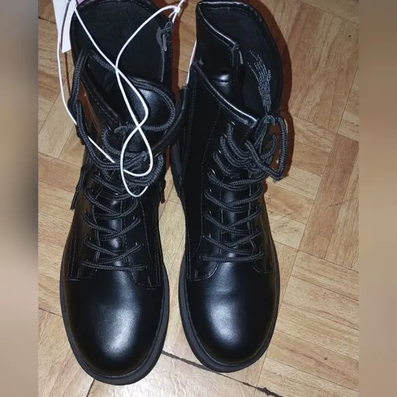 Nwt Women's Combat boots