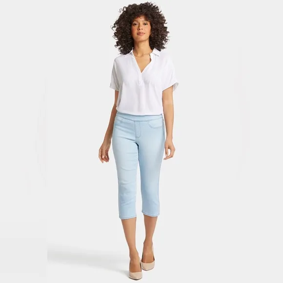 NYDJ Dakota Crop Pull-On Jeans In Oceanfront Light Blue Size Medium