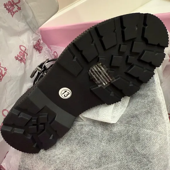 Olivia Miller Girls Combat Boots,‎ NEW, Size 13