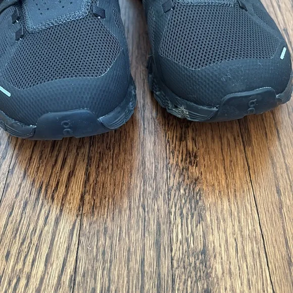 On Cloud 5 Men's Black Running Shoes