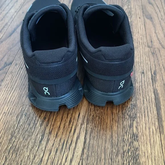 On Cloud 5 Men's Black Running Shoes