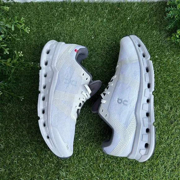 ON Cloudgo White | GlacierWOMEN SHOES size 9.5 NEW