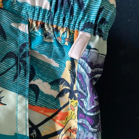 ORIGINAL PENGUIN swim trunks! FUN Hula/Hawaiian print /mesh lined/3 pockets!🌴