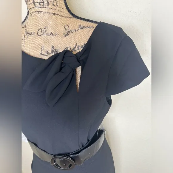 Oscar de la Renta Cap Sleeve Sheath Black Cocktail Dress Size 12