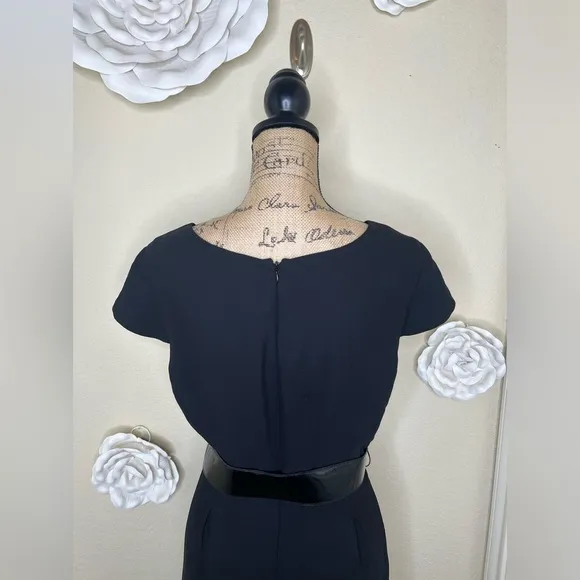Oscar de la Renta Cap Sleeve Sheath Black Cocktail Dress Size 12