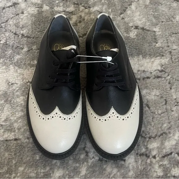 Oxford Black and white BONPOINT Brogues / Oxford shoes