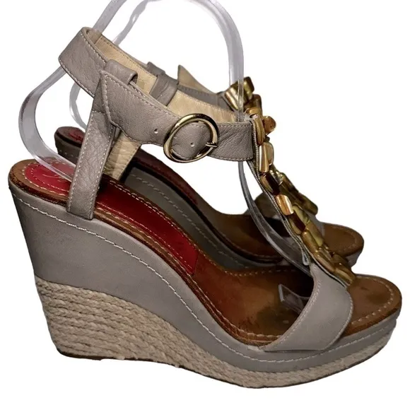 Paloma Barcelo Women’s 9 Light Gray Leatger Shell Front Strappy Heeled Wedges