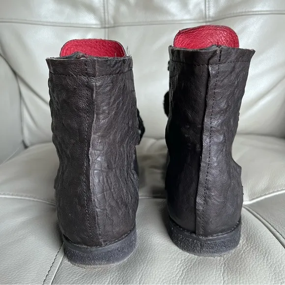 Papucei Handmade Italian Leather Ankle Boots Sz 40 US 9 Red Lining Moto Grunge
