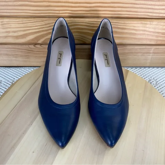 Paul Green Blue Leather Closed Toe Slip On Heels 8.5 US Pump Career Classic Shoe