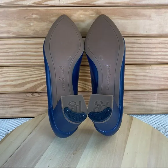 Paul Green Blue Leather Closed Toe Slip On Heels 8.5 US Pump Career Classic Shoe