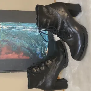 Paul Green Lace up Black Leather Ankle Heel Boots Size 10