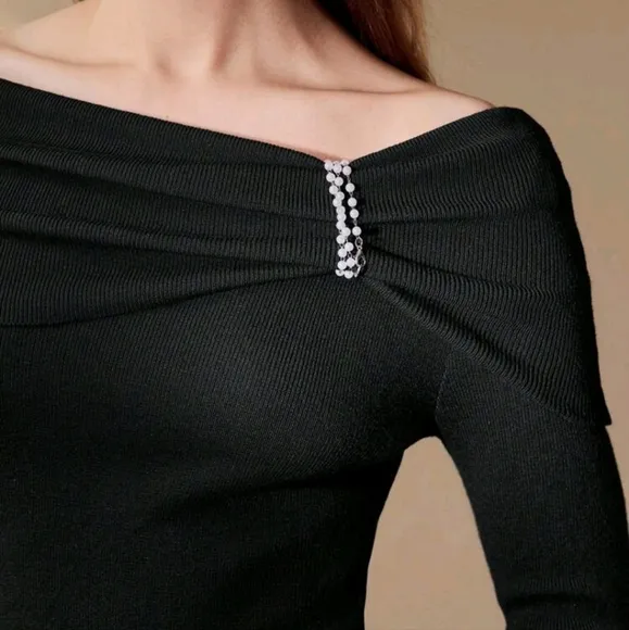 PEARL BOAT NECK SLIM FIT SWEATER