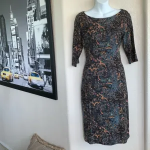 PERUVIAN CONNECTION dress, patterned sheath, boat neck, 1/2 sleeve, lined. M EUC