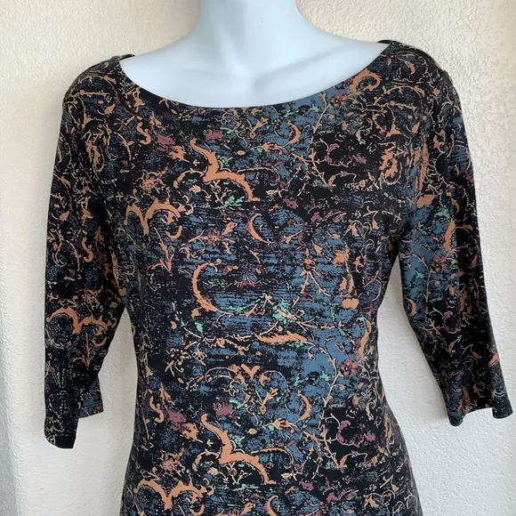 PERUVIAN CONNECTION dress, patterned sheath, boat neck, 1/2 sleeve, lined. M EUC