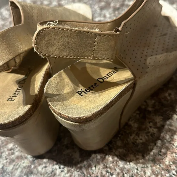 Pierre Dumas Gold Platform Wedges