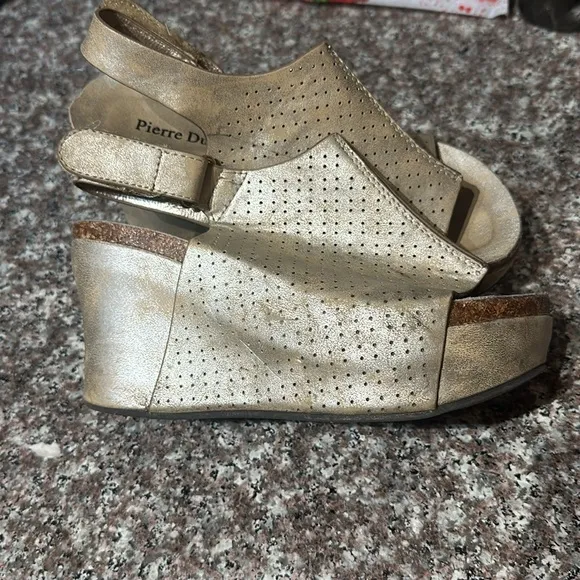Pierre Dumas Gold Platform Wedges
