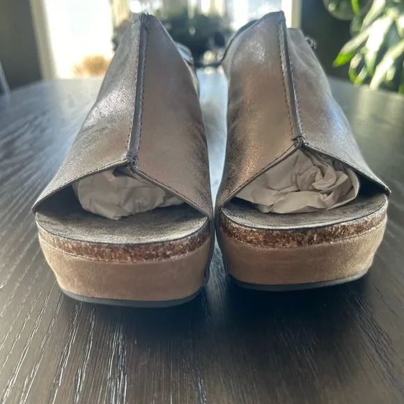 Pierre Dumas platform wedges metallic sandals