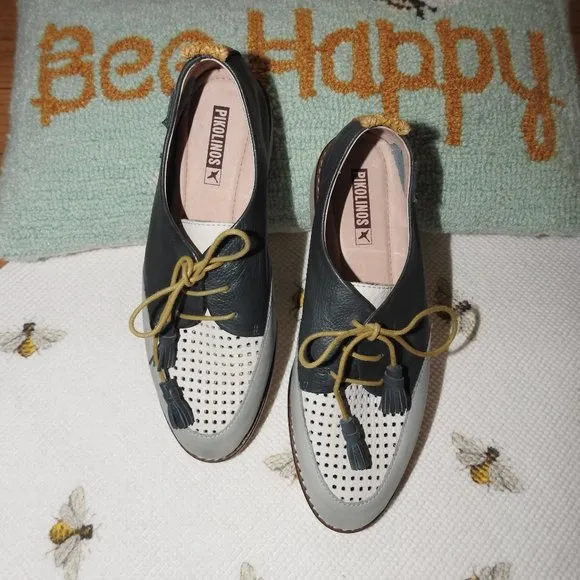 Pikolinos Green Two Tone Saddle Shoes with Tassels... C1124