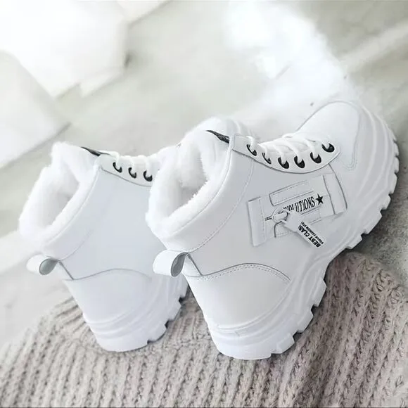 Plush Lined White Boots. Thick soles super comfy. Lace up . Sz 8.5