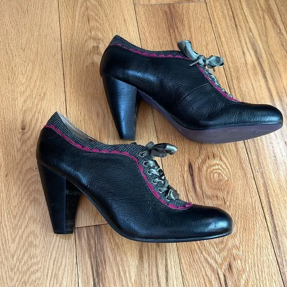 Poetic License black &amp; purple Backlash spectator Oxford lace up shoes Sz 9.5