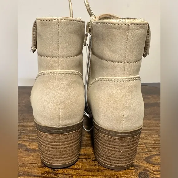 Pop Girls Bone Venti Block Heel Lace Up Boots NWT Various Sizes