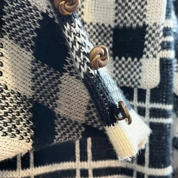 Potomac Collection Women Sweater Size 1X Black Wool Button Down Cream Check Plus
