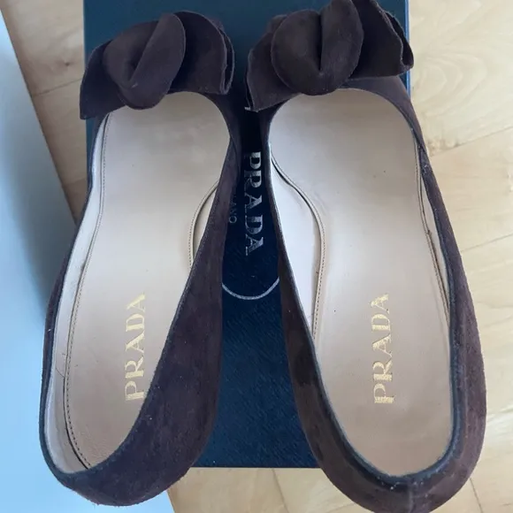 Prada Brown Suede Shoes size 40