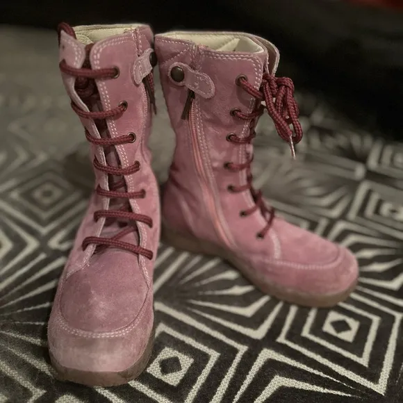 Primigi Suede Lace Up Girls Boots. Size EU 27 US 10.