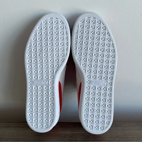 Puma Suede Classic Team Regal Red Shoes Women's 8 or Kids Size 6.5C