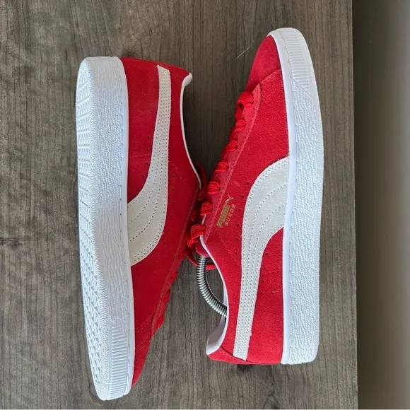 Puma Suede Classic Team Regal Red Shoes Women's 8 or Kids Size 6.5C