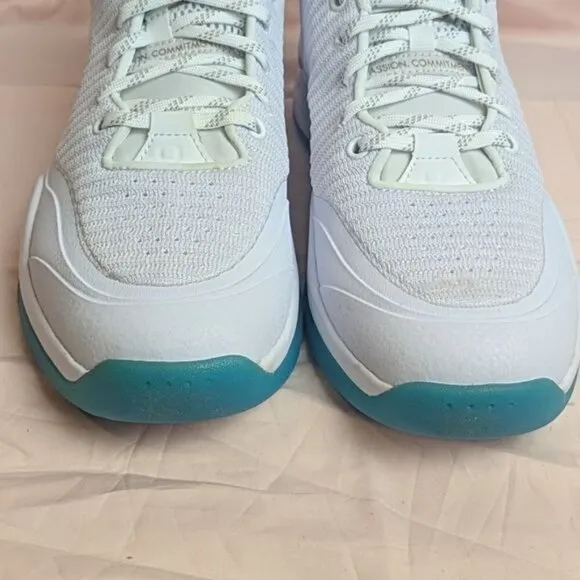 Q4 EM55-IV Basketball Shoes Snow White size 9.5