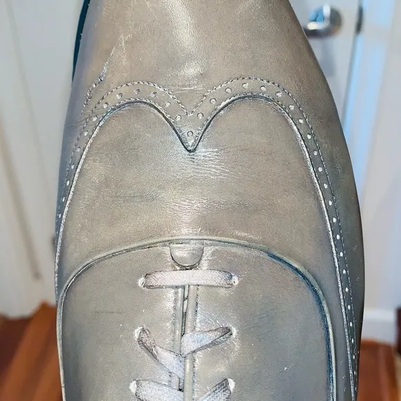 R Benedetto leather Wingtip Oxford.