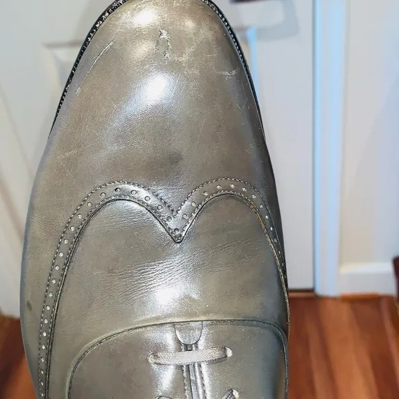 R Benedetto leather Wingtip Oxford.