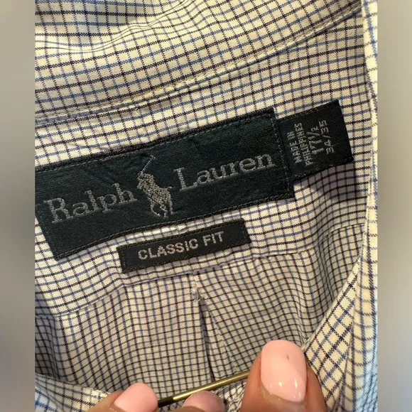 RALPH LAUREN button down! Classic and classy!!! Plaid, like NEW🕺see pic 4 more: