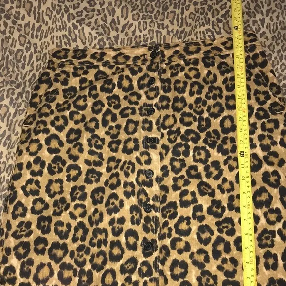 RALPH LAUREN size 14 Leopard print, button down skirt with pockets Aragon print