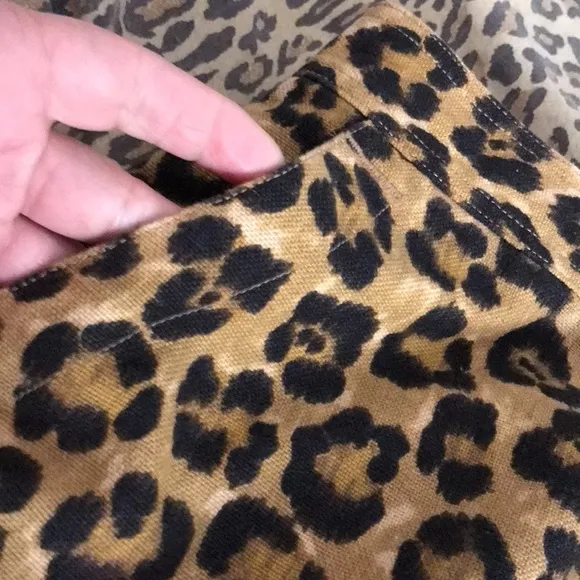 RALPH LAUREN size 14 Leopard print, button down skirt with pockets Aragon print