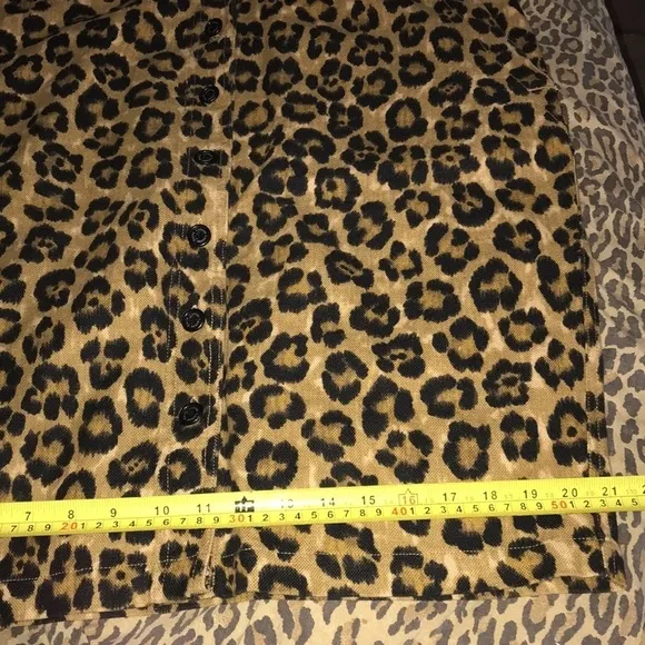 RALPH LAUREN size 14 Leopard print, button down skirt with pockets Aragon print