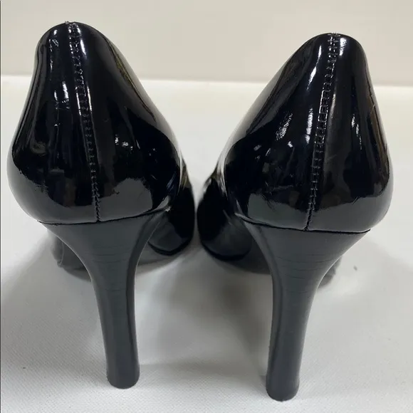 Ralph Lauren Women's Classic Black Patent Leather 3 1/2&quot; Heels, Size 8B,