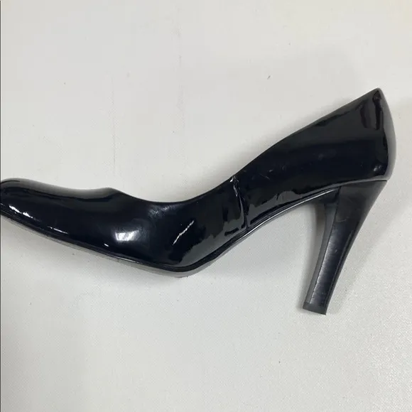 Ralph Lauren Women's Classic Black Patent Leather 3 1/2&quot; Heels, Size 8B,