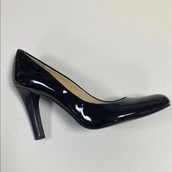 Ralph Lauren Women's Classic Black Patent Leather 3 1/2&quot; Heels, Size 8B,