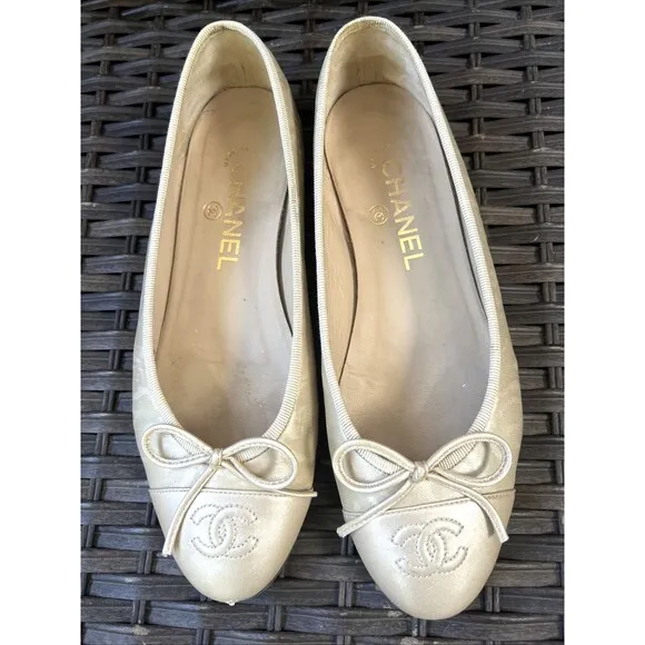RARE CHANEL Cap Toe Ballerina Flats Shoes Size 37.5 Champagne Beige READ