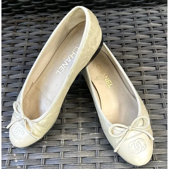 RARE CHANEL Cap Toe Ballerina Flats Shoes Size 37.5 Champagne Beige READ