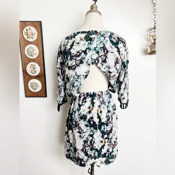 Rebecca Minkoff NWT Silk Sunny Dress in Broken Glass Print size 2
