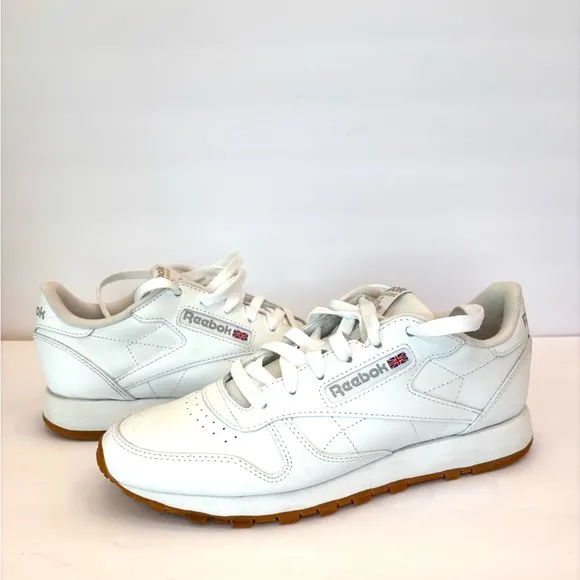 Reebok Classic Leather White Lace Up Sneaker Gum Sole Women's US 9 EU 40