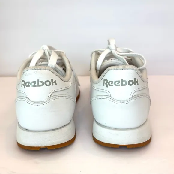 Reebok Classic Leather White Lace Up Sneaker Gum Sole Women's US 9 EU 40