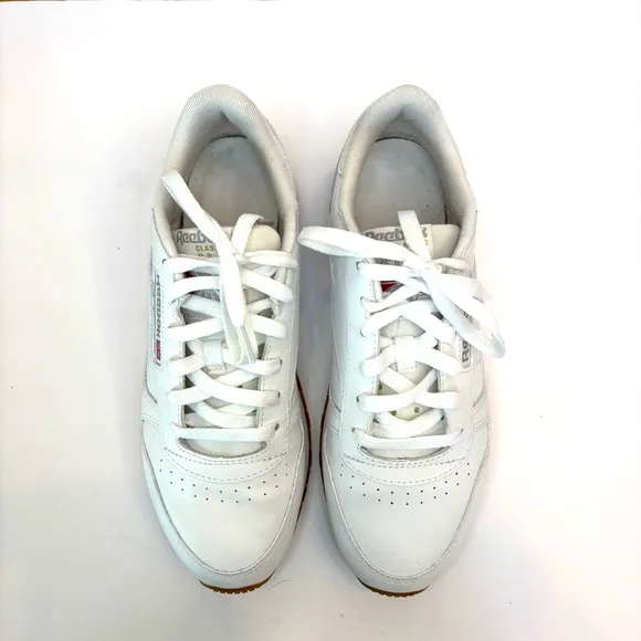 Reebok Classic Leather White Lace Up Sneaker Gum Sole Women's US 9 EU 40
