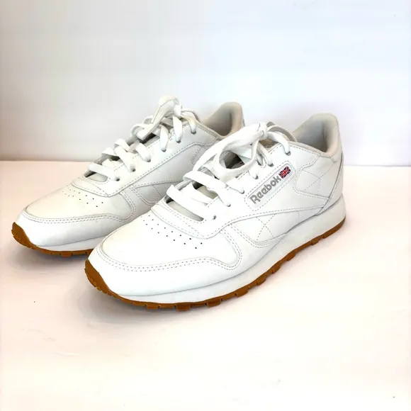 Reebok Classic Leather White Lace Up Sneaker Gum Sole Women's US 9 EU 40