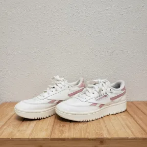 REEBOK Club C Classic White and Baby Pink Women's Size 8.5 Shoes